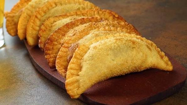 Empanada de Carne Mechada